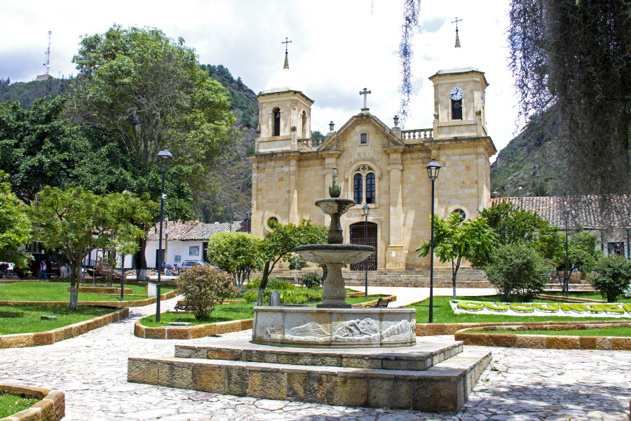 Alrededor-del-restaurante-puerta-antigua266-7