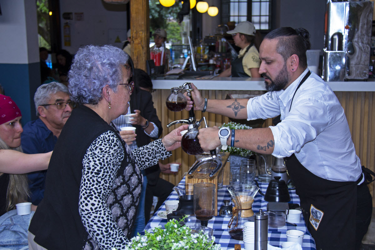 Cata-de-cafe-en-el-restaurante-puerta-antigua266-2