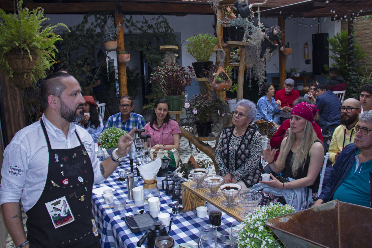 Cata-de-cafe-en-el-restaurante-puerta-antigua266-9